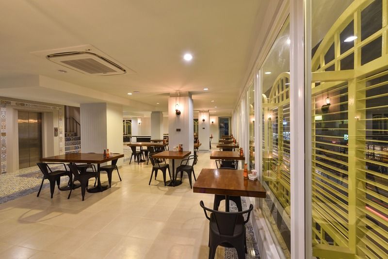 Hotel October Phuket Exteriér fotografie