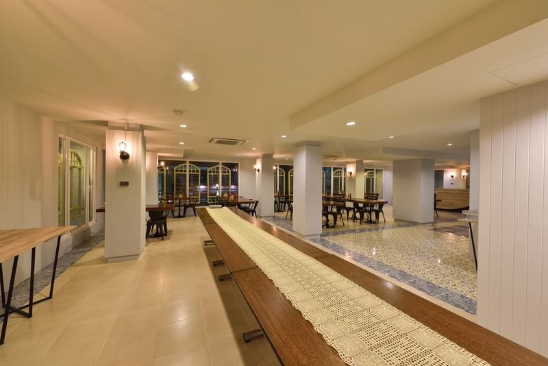 Hotel October Phuket Exteriér fotografie