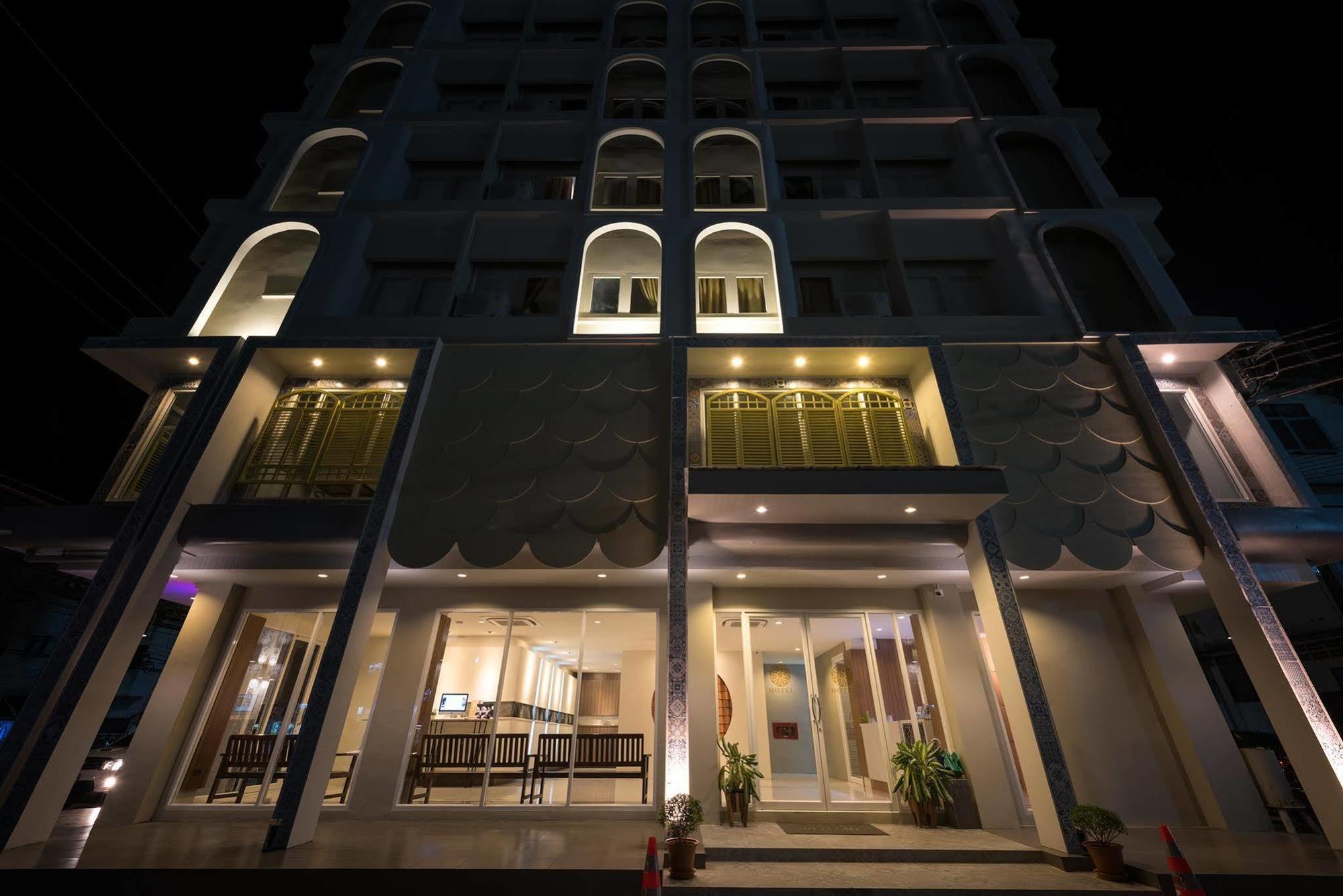 Hotel October Phuket Exteriér fotografie